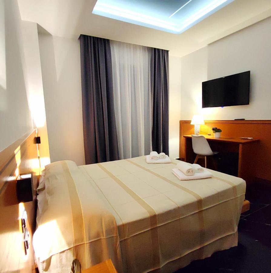 Hotel Tea Deluxe - Praia Praia a Mare Buitenkant foto